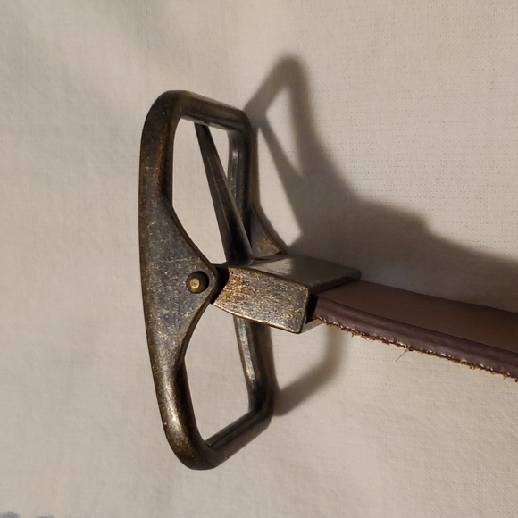 Brown leather belt - Picture 5 of 6